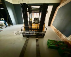 Maschine: EVERLIFT MACHINERY LTD FB20E Gabelstapler