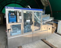 Maschine: TETRA PAK PACKER WRAP-AROUND-PACKER