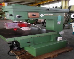 Maschine: VERTONGEN TP4 Vertikale Spindel Streckblasmaschine