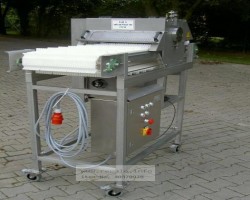 Maschine: SPREMATEC  Currywurstschneider/ Wurstschneider