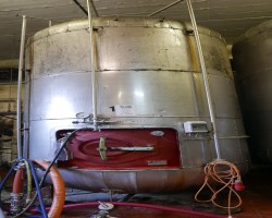 Maschine:   Rührwerktank Sektkühltank Lagertank