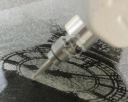 Maschine: CNC-STEP High-Z/S-400T + GranitoGrav Foto-Gravur Graviermaschine