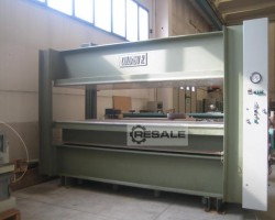 Maschine: COLOMBO REMO HPC 8 160 Hydraulische Furnierschnellpressen