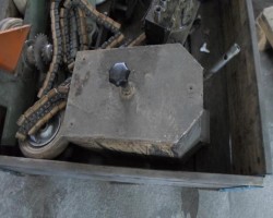 Maschine: IMA  Kleberbehälter mit Rollen