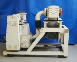 Maschine: KINNEY KT-300 D Vakuumpumpe mit Rootsgeblaese