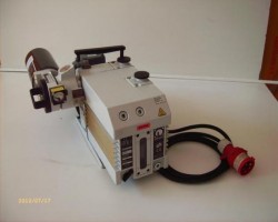 Maschine: LEYBOLD Trivac D 25 B /BCS Vakuumpumpe Labor Chemie Hochvakuum