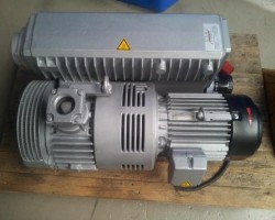 Maschine: BUSCH RA 160 D Industrielle Vakuumpumpe Drehschieber